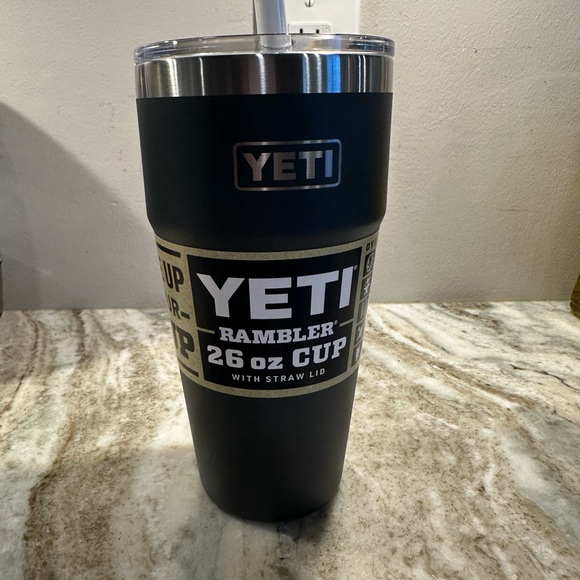 YETI 26 ounce drinking cup. Rambler model - Picture 2 of 7